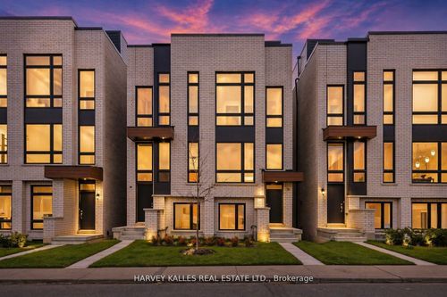 11 Innes Ave, Toronto, ON, M6E0B2 | Card Image