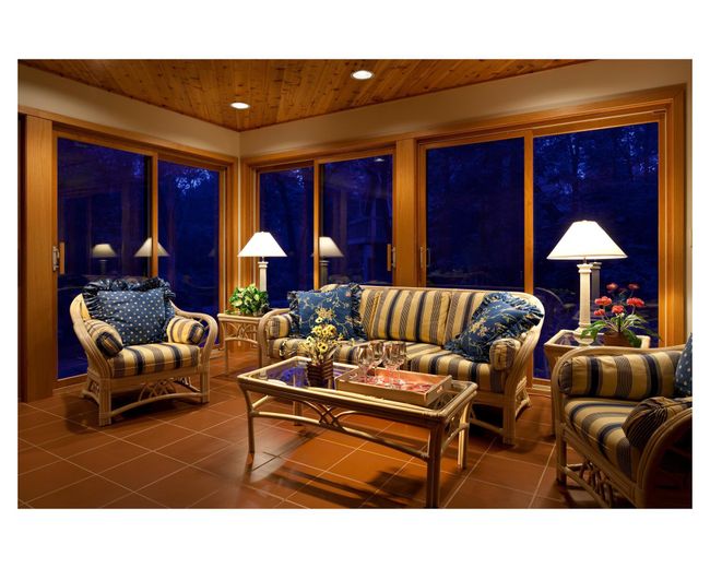 Relax with a good book in the sitting room at the St. Anne House | Image 87