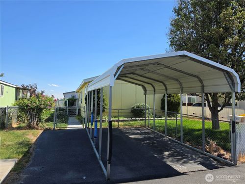 56-3211 W Wapato Dr, Moses Lake, WA, 98837-4507 | Card Image