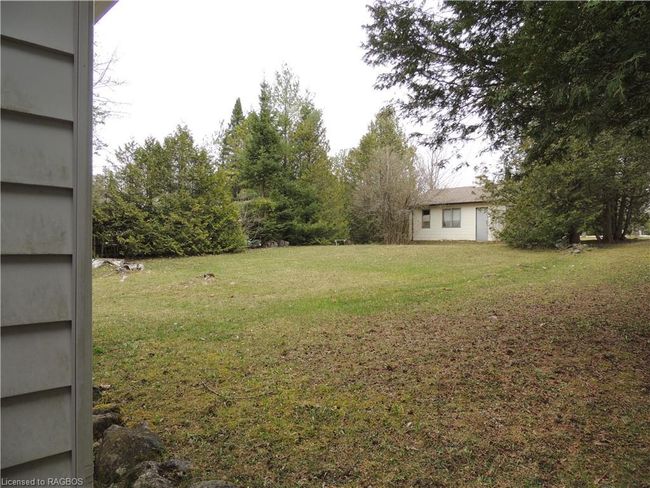 240 Point Rd, House other with 3 bedrooms, 1 bathrooms and 7 parking in Flesherton ON | Image 23