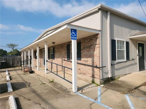 935 4th St, Natchitoches, LA, 71457-4501 | Card Image