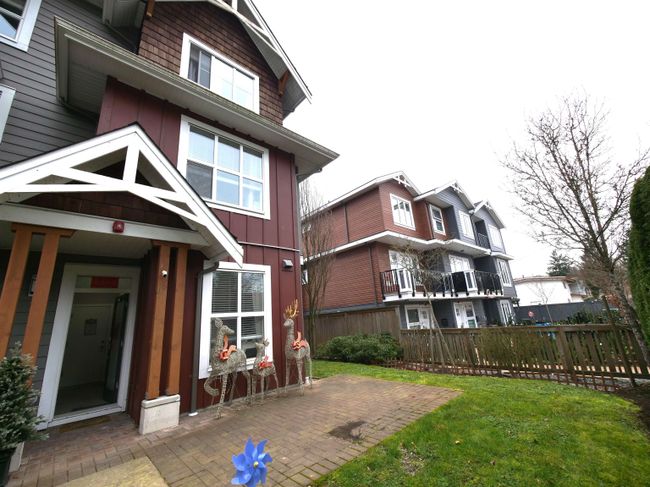 10 - 2150 Salisbury Avenue, Townhouse with 4 bedrooms, 3 bathrooms and 2 parking in Port Coquitlam BC | Image 2