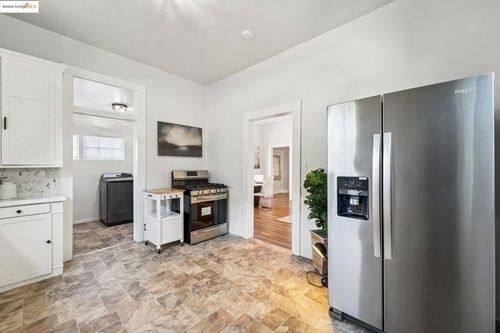 1549 5th Ave, Oakland, CA, 94606-2326 | Card Image