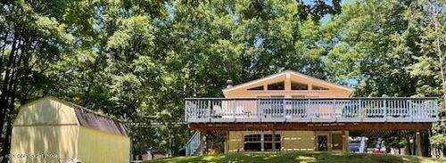 1115 Falls Rd, Bushkill, PA, 18324-8015 | Card Image