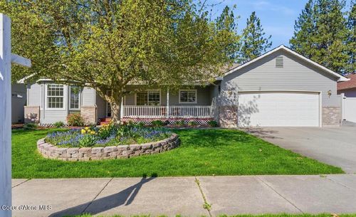 2471 N Henry St, Post Falls, ID, 83854-8474 | Card Image