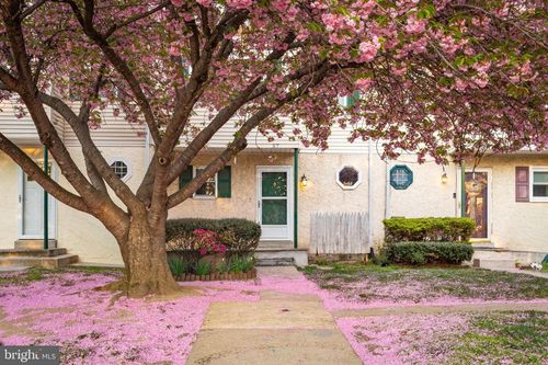 57 Brighton Ct, DOWNINGTOWN, PA, 19335-2268 | Card Image