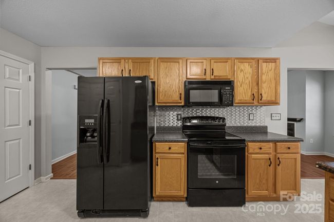 68 Wiltshire Cir, Condo with 2 bedrooms, 2 bathrooms and null parking in Fletcher NC | Image 14