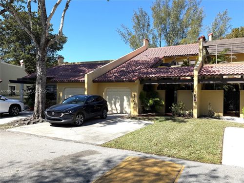 32-3502 Torremolinos Ave, Doral, FL, 33178-2959 | Card Image