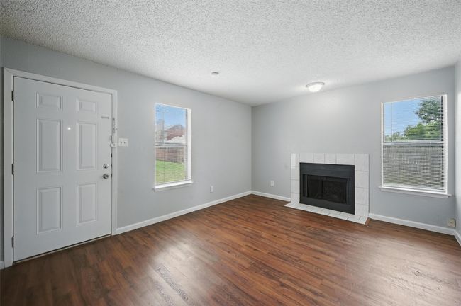 3048 Tudor Ln, Townhouse with 2 bedrooms, 2 bathrooms and null parking in Irving TX | Image 5