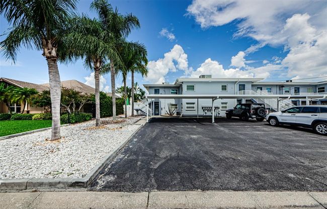APT-11 - 2186 Edythe Dr, Condo with 2 bedrooms, 1 bathrooms and null parking in DUNEDIN FL | Image 56