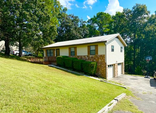 923 Crest Dr, Chickamauga, GA, 30707-3206 | Card Image