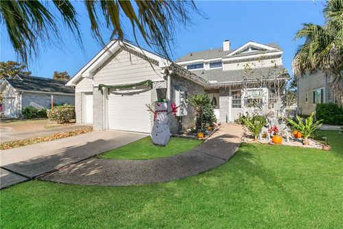 73-73 Lake Lynn Dr, Harvey, LA, 70058-6519 | Card Image