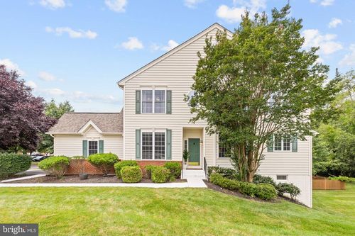 15600 Picketts Store Pl, HAYMARKET, VA, 20169-6141 | Card Image