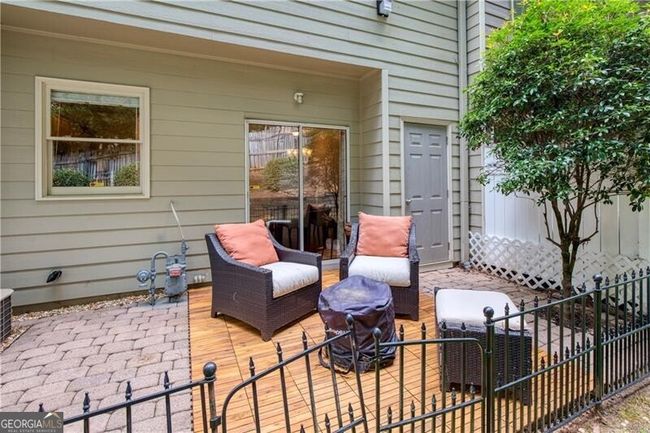 1264 Harris Commons Pl, Townhouse with 2 bedrooms, 3 bathrooms and 2 parking in Roswell GA | Image 36