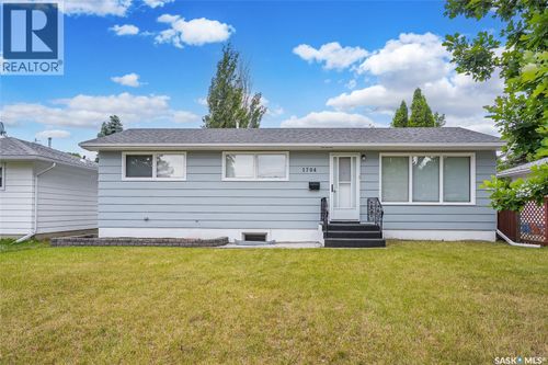 1704 Preston Ave S, Saskatoon, SK, S7H2V8 | Card Image