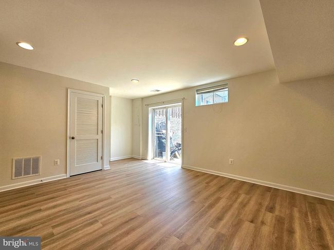 15318 Elizabeth Burbage Loop, Townhouse with 3 bedrooms, 4 bathrooms and null parking in WOODBRIDGE VA | Image 25