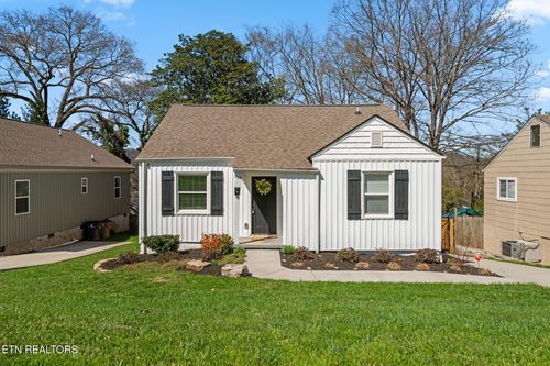 935 E Churchwell Ave, Knoxville, TN, 37917 | Card Image