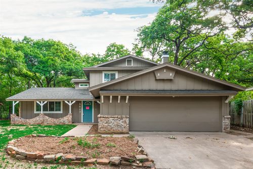 2817 Blackwood Dr, Arlington, TX, 76013-2129 | Card Image