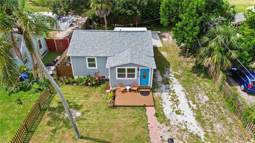 1815 12th St S, St Petersburg, FL, 33705-2516 | Card Image