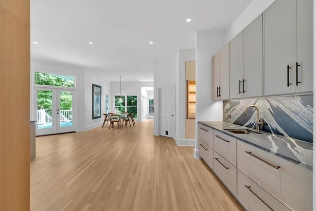 400 Old Ivy Rd Ne, House other with 6 bedrooms, 6 bathrooms and 3 parking in Atlanta GA | Image 21