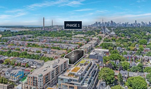 5-1821 Queen St E, Toronto, ON, M4L3Z6 | Card Image