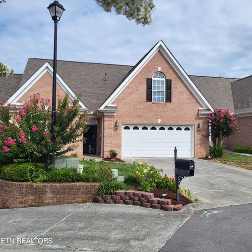 1145 Creekside Village Way, Seymour, TN, 37865-5258 | Card Image