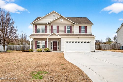 108 Woods Run Cir, Richlands, NC, 28574-8418 | Card Image
