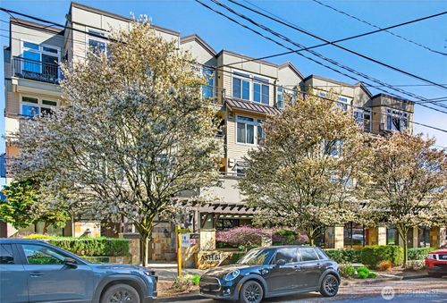 apt-407-18 Dravus St, Seattle, WA, 98109-1687 | Card Image