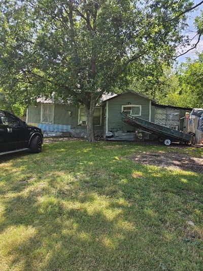 811 E 11th Street, House other with 2 bedrooms, 1 bathrooms and null parking in Kemp TX | Image 2