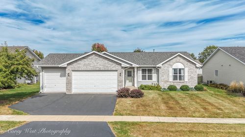 2042 Lafayette Dr, Belvidere, IL, 61008-1708 | Card Image