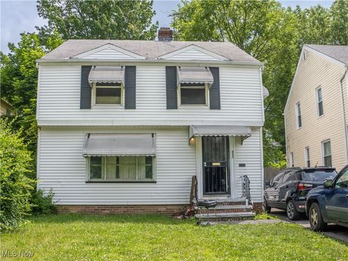 931 Yellowstone Rd, Cleveland Heights, OH, 44121-1374 | Card Image
