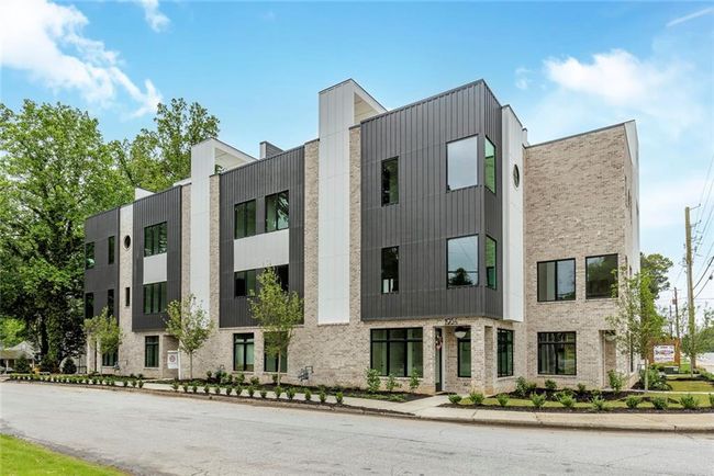1962 8 Th St, Townhouse with 3 bedrooms, 4 bathrooms and null parking in Chamblee GA | Image 43