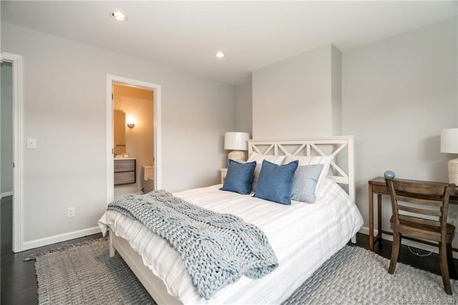 APT-8 - 56 Sherwood Pl, Condo with 2 bedrooms, 3 bathrooms and null parking in Greenwich CT | Image 11