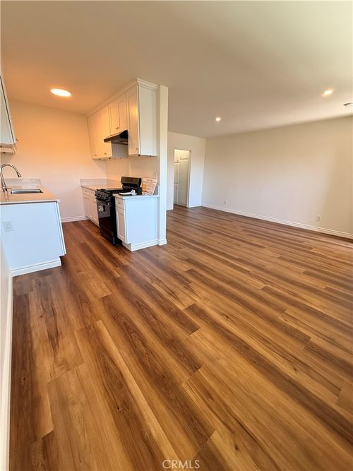 7-1651 Golden Gate Ave, Los Angeles, CA, 90026-1034 | Card Image