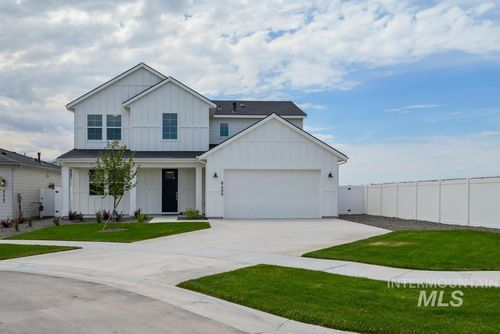 8409 S Wavecrest Ave, Kuna, ID, 83634-1190 | Card Image