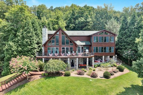 308 Sterling Cir, Union Hall, VA, 24176-3824 | Card Image