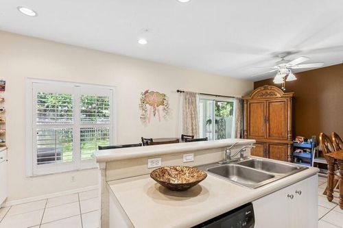315 Spruce St, Boynton Beach, FL, 33426-9359 | Card Image