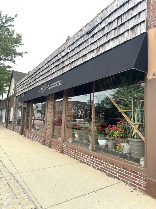 100 W Main St, Barrington, IL, 60010-3010 | Card Image