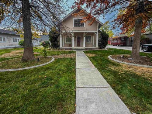 621 W Albany Ave, Kennewick, WA, 99336-3507 | Card Image