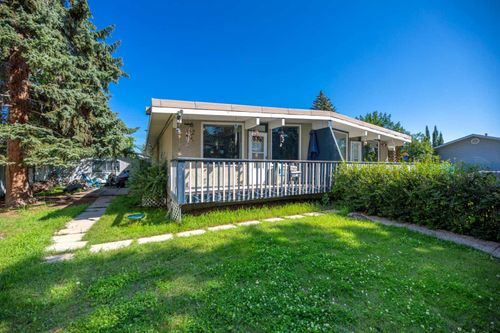 7304 36 Avenue Nw, Calgary, AB, T3B1T8 | Card Image