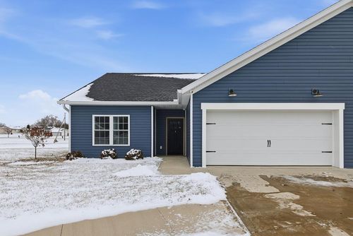 162 Arthurs Ct, Ashland, OH, 44805-1572 | Card Image