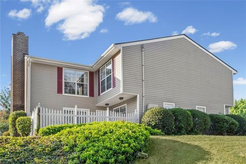 549 Summit Ln Sw, Marietta, GA, 30008-3268 | Card Image