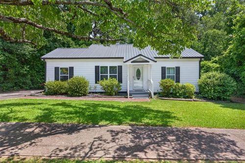 265 3rd Ave, Winder, GA, 30680-1803 | Card Image