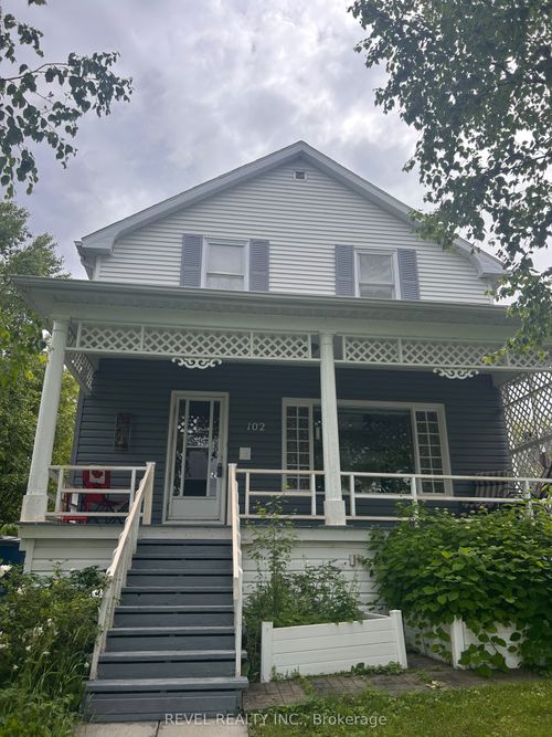 102 Twelfth Ave, Cochrane, ON, P0L1C0 | Card Image
