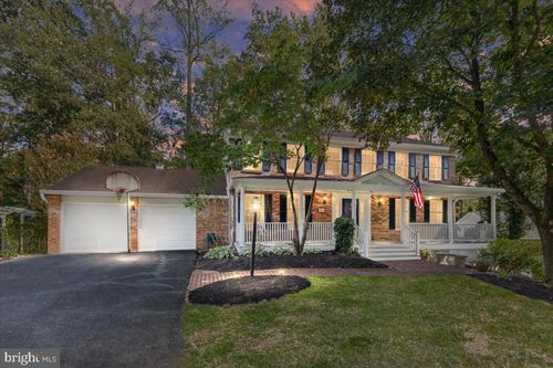 8461 Rushing Creek Ct, SPRINGFIELD, VA, 22153-2532 | Card Image