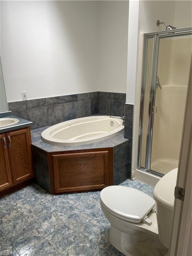 3285 Greystone Village Drive, Sold in Green Zoocasa