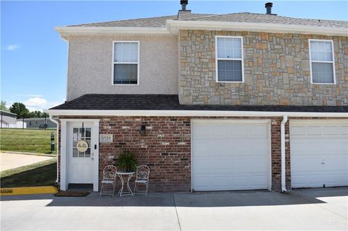 1529 E 120th St, Olathe, KS, 66061-9504 | Card Image