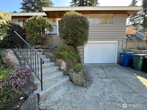 1253 Ne 104th Street, Seattle, WA, 98125 | Card Image