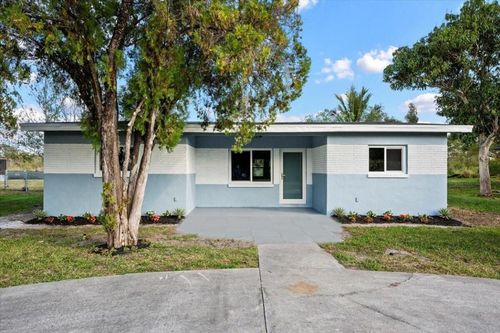 4610 Sunset Blvd, Fort Pierce, FL, 34982-7136 | Card Image