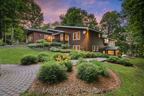 152 Lakeland Lane, Lanark Highlands, ON, K0A1P0 | Card Image